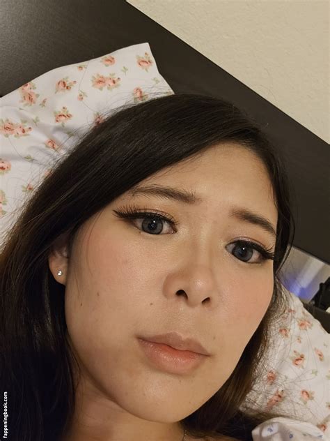 ExtraEmily / extremly_cute Nude, OnlyFans Leaks, Fappening - Page 2