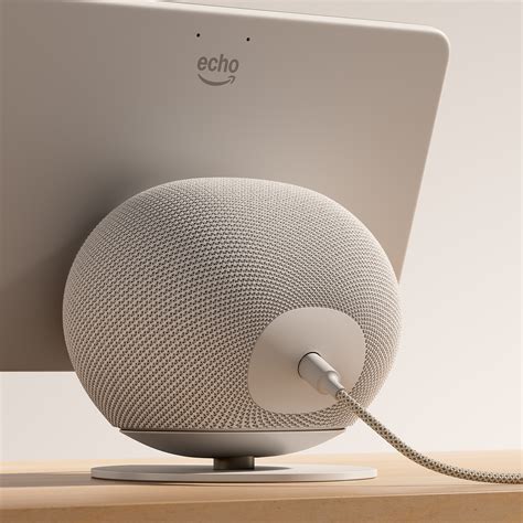 echo dot max echo studio  echo show presented heise
