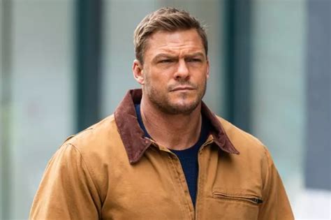 reacher season  cast news updates