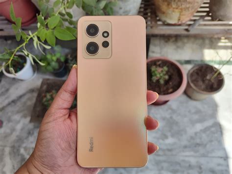 redmi note   review stylish  smartphone packed  features