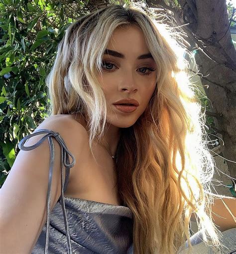 Sabrina Carpenter : r/jerkofftoceleb