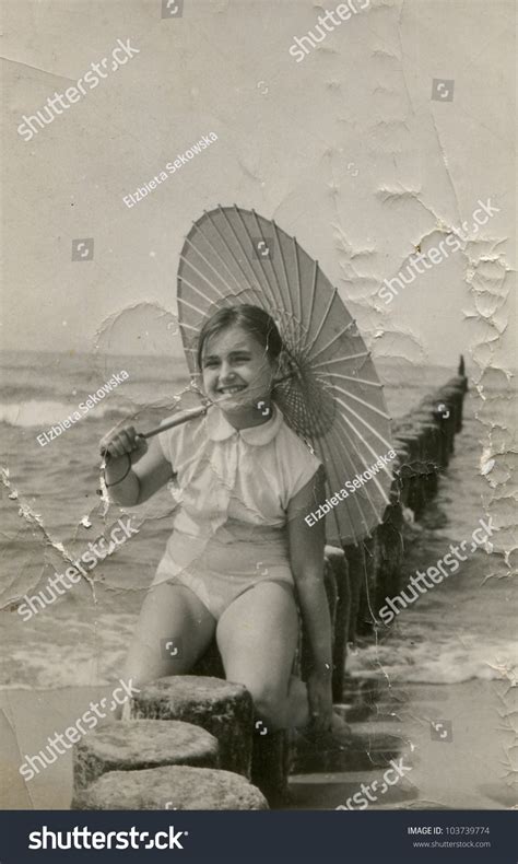 girly vintage photography    view  nude girl fine art