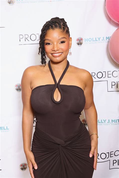 Halle Bailey Busty Brown Dress Curves Project Pit La - Hot Celebs Home
