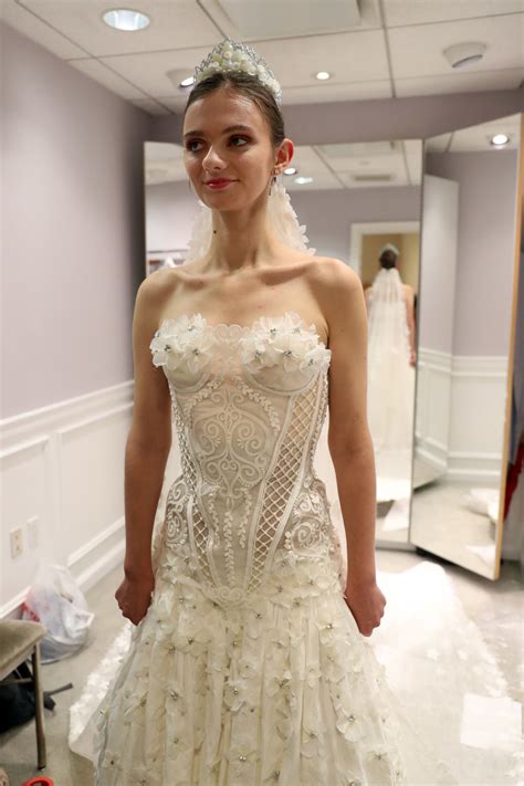 The 14th Annual Toilet Paper Wedding Dress Contest in 2018 – New York