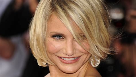 Celeb Extra Phun: This Celeb's Unexpected Career Move! - rqnxnqi