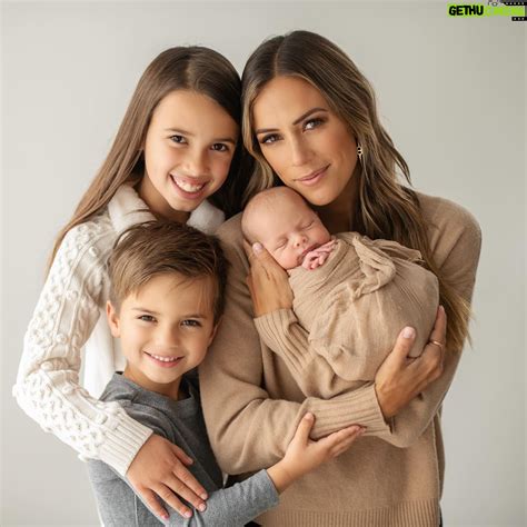 Jana Kramer Wiki, Biography, Age, Gallery, Spouse and more