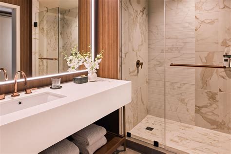 OMNI BOSTON HOTEL AT THE SEAPORT 4⋆ ::: BOSTON, MA ::: COMPARE HOTEL RATES