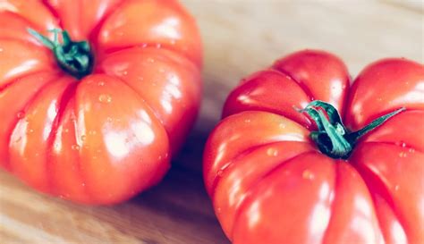 How To Grow Oxheart Tomatoes+ Unique Growing Tips [2022]