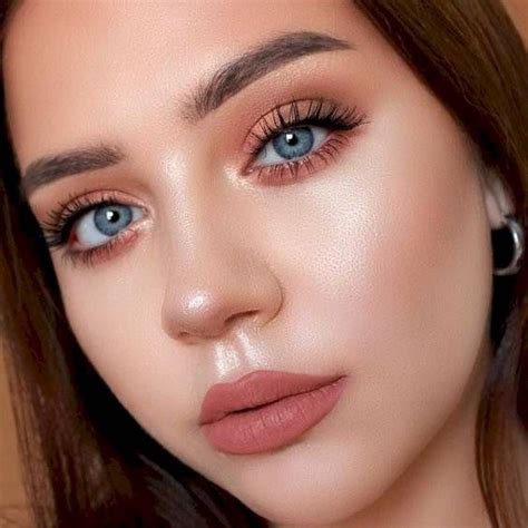 Maquillaje Sencillo y natural | Makeup musim panas, Produk makeup ...