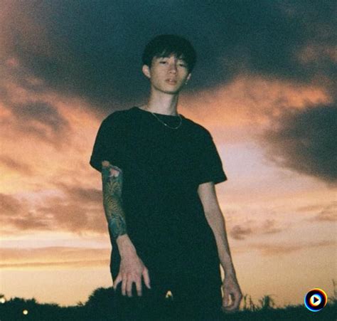 LIMBO | Keshi Lyrics, Meaning & Videos