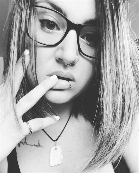 Coyodee • @coyodee • Milkshake Website Builder