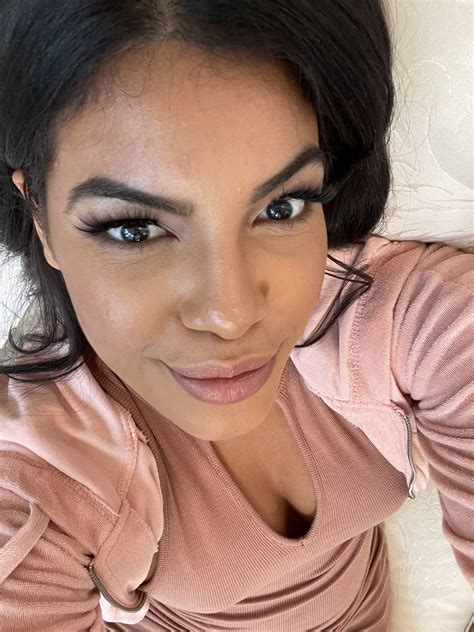 TW Pornstars - Maya Farrell. Twitter. I’m online and there’s a sale so