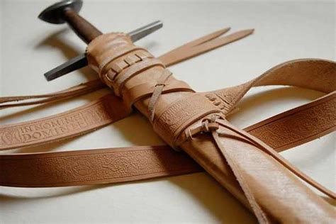 Как сделать ножны для меча – Изготовление ножен для меча » SwordMaster