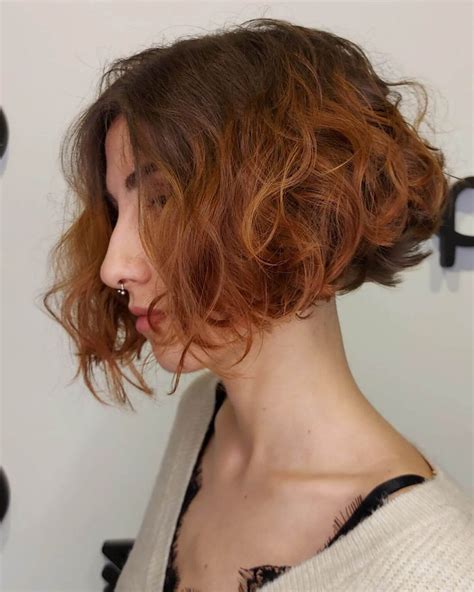 29 Short, Curly Bob Haircuts That Are Cute and Flattering
