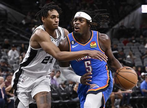 Spurs’ Devin Vassell earns kudos for preseason aggressiveness