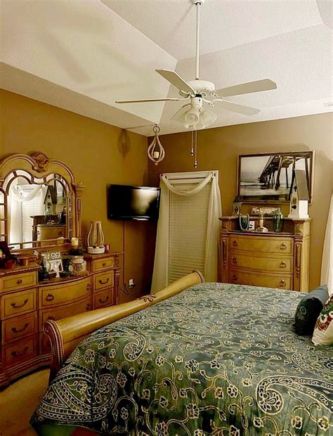 Alys... - Alyssa Holmes, Century 21 Thomas - Real Estate Agent