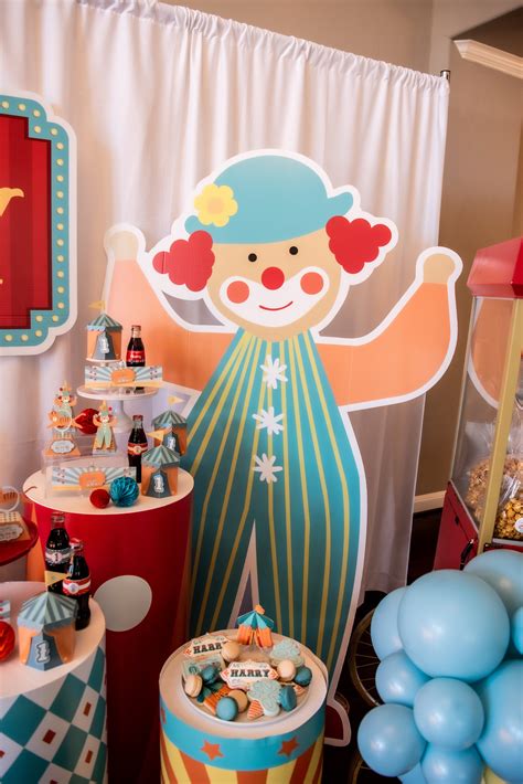 circus themed birthday party mint