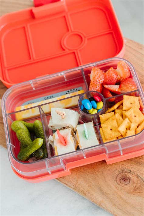 9 Of The Best School Lunch Boxes That Will Entice Your Picky Eater