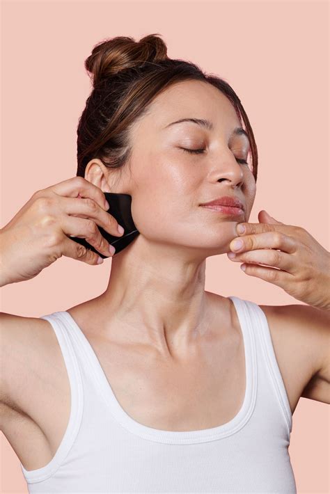 Empress Ritual for the Jaw: facial gua sha, proper technique | Facial