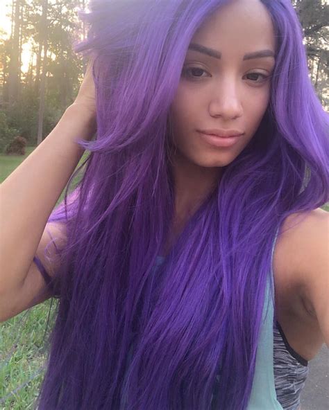 Sasha Banks : r/GirlswithNeonHair