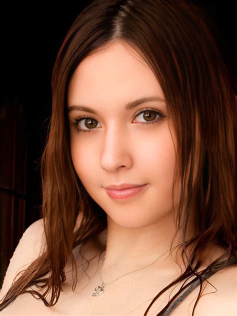 Rola Takizawa (Model) Height, Bio, Videos, Photos, Age, Wiki, Weight