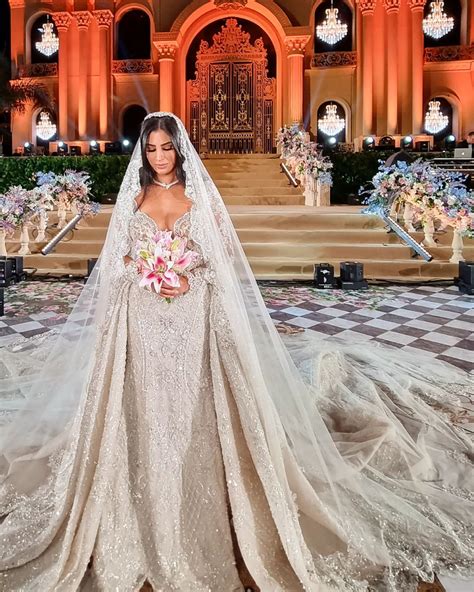 Get recreations of haute couture wedding gowns for less! | Glamourous