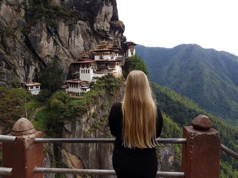 Hiking to Tiger’s Nest – Travellinn