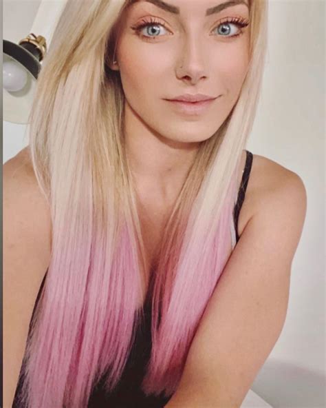 Sexi Lexi | Scrolller