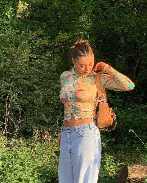 Millie Hannah - Live Stream Video and Photos 05/11/2021 • CelebMafia