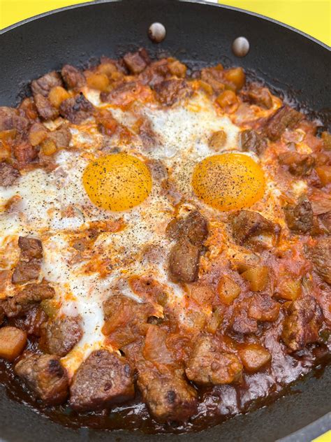 Steak Lover's Shakshuka | Zwïta