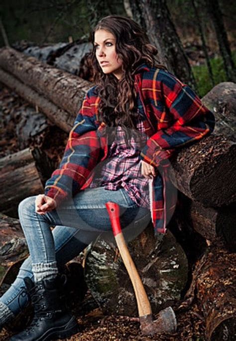 Pin by Chelle Belle on cabins | larry & lisa’s LUMBERJACK cabin ...