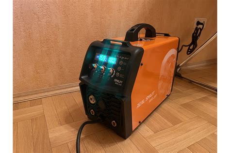 Сварочный инвертор Сварог MIG 200 REAL SMART N2A5 98556 - низкая цена ...