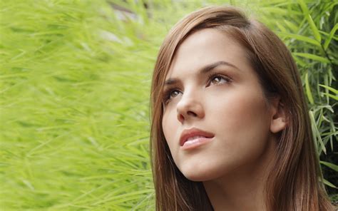 closeup, long, brown, 2K, x, wall, faces, outdoors, people, brunettes
