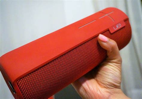 UE Boom 2, test des hauts-parleurs Ultimate Ears Boom 2 | Ue boom, Haut ...