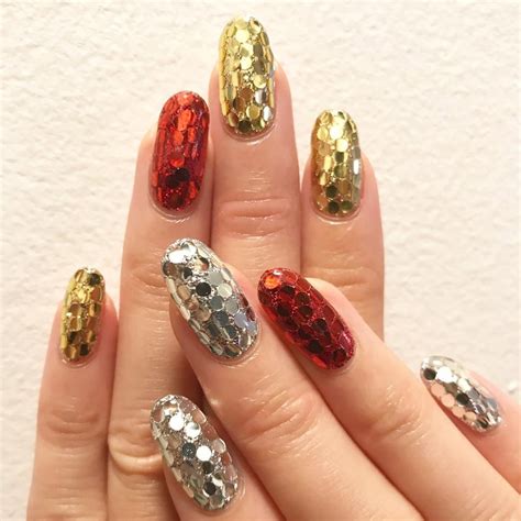 nails art with glitter 5