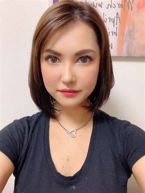 Get your Shawtout from Maria Ozawa
