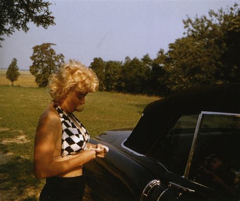 DRAGON: Marilyn Monroe / Photos by Eve Arnold