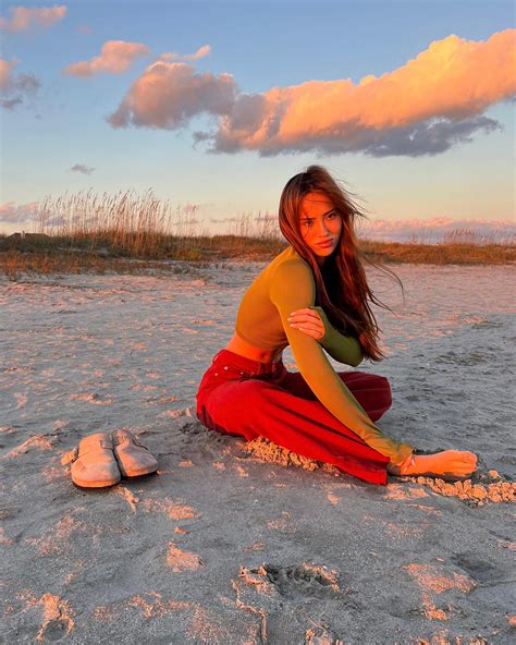 Julia Ernst | insufferably silly. | Instagram