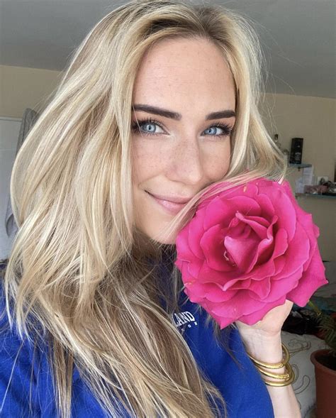 Eva Mikulski : r/BlondesBrunettesReds