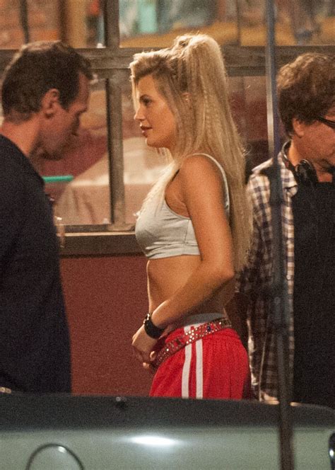 Samantha Hoopes – Page 4 – HawtCelebs