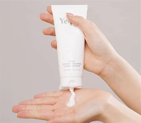 Yepre Birch Hyaluron Cleansing Foam – Hydrating Face Wash