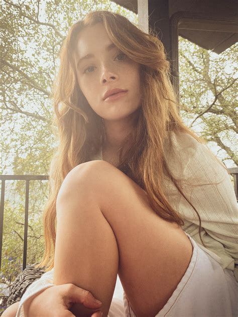 Meet Violet Brinson Star Of The New CW Series 'Walker' — Rose & Ivy