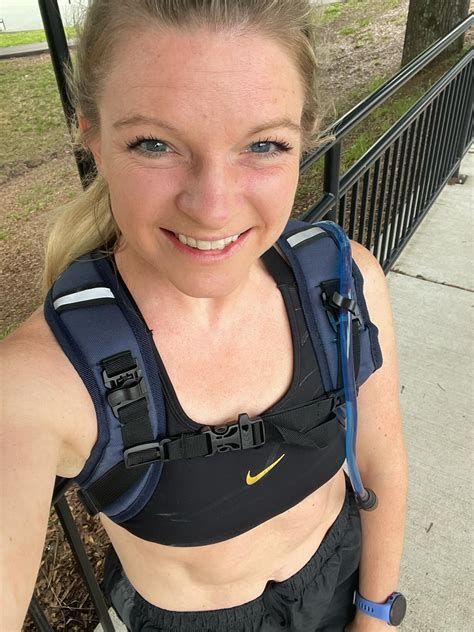 Easy trail run in this hot and humid weather! 🥵 Hows the weather in