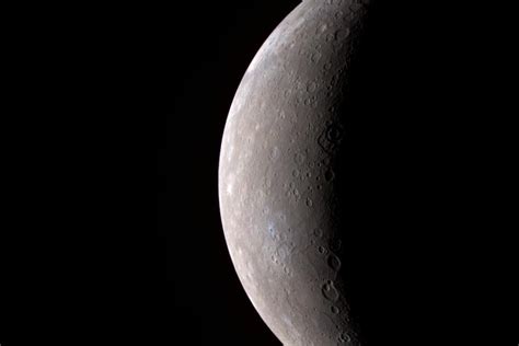 MESSENGER becomes first spacecraft to orbit Mercury