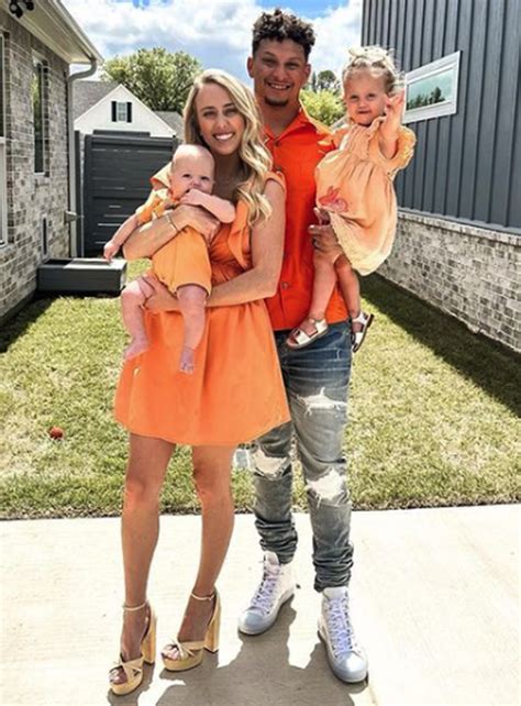 Patrick Mahomes' wife, Brittany, praises QB for '10/10' bikini shoot