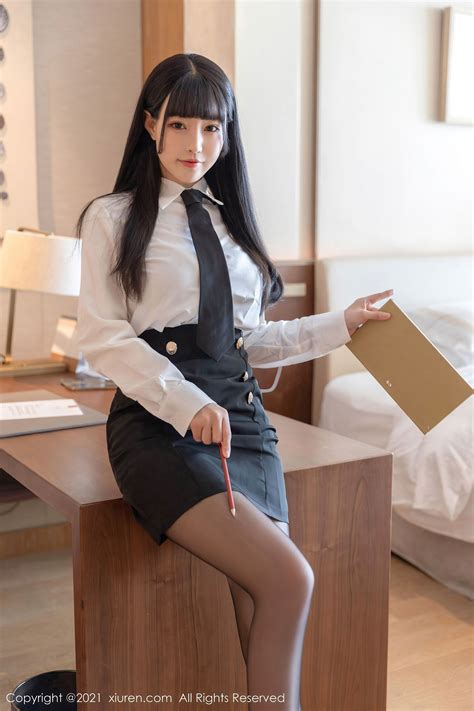 [秀人XIUREN] No.3608 Zhu Keer Flower-Classic white shirt and black skirt