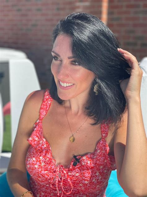 Carrie Herrington | Presenter – Loudspeaker Talent Agency