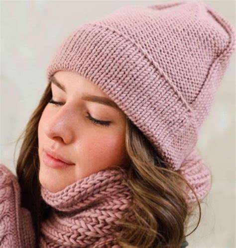 Шапка "BINI" покроковий опис | Knitted hats, Knit crochet, Knitting