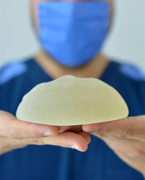 changement protheses mammaires tunisie remplacement implants