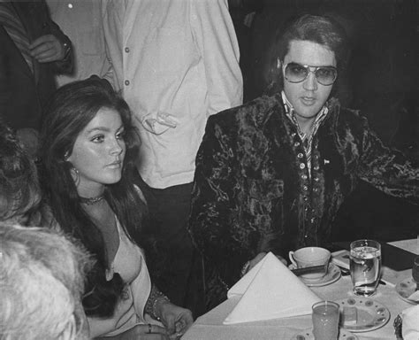 when did elvis and priscilla divorce 5